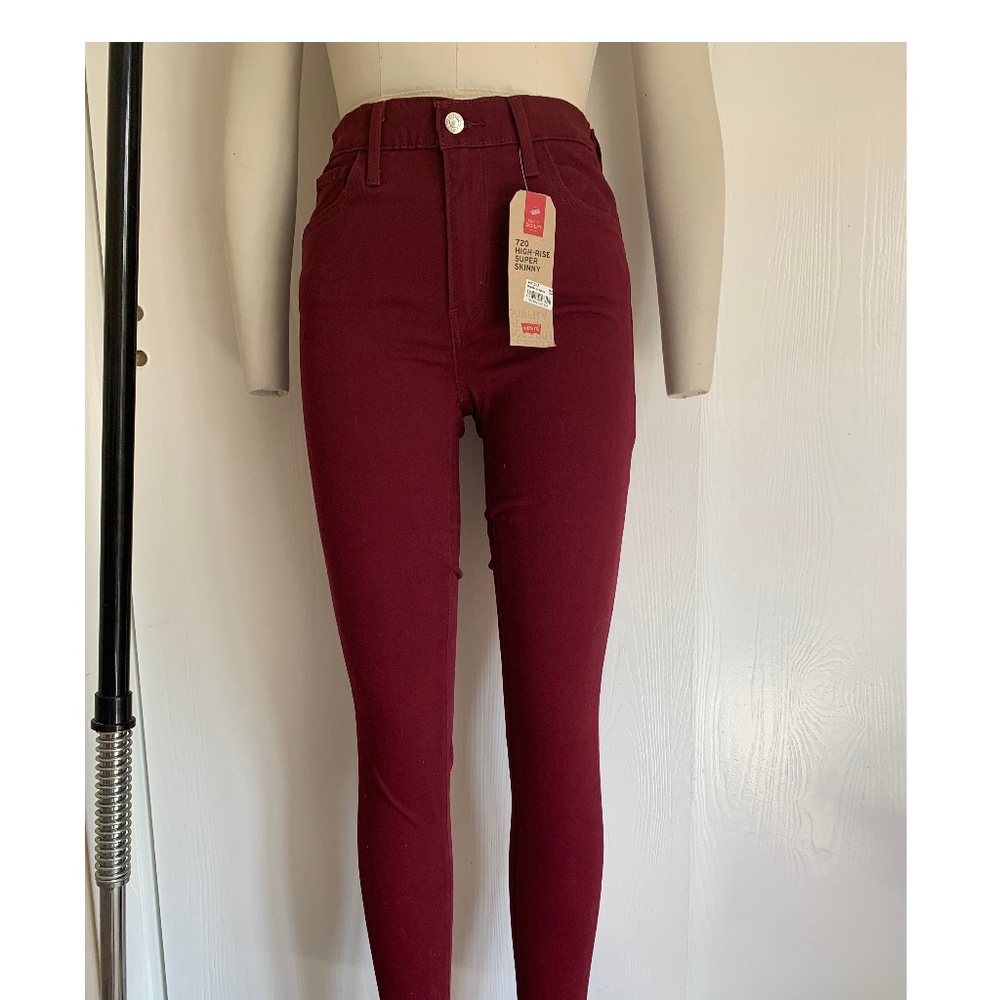 NEW LEVIS CRIMSON HI WAIST JEANS